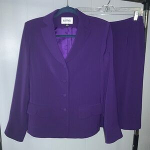 Kasper purple 2 pc skirt suit set  Sz 6 lined classic
